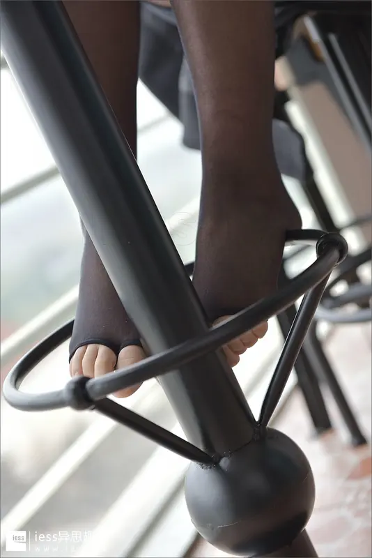 [IESS异思趣向] 2017.08.07 丝足便当130:馨月《足之芭蕾》 - IESS